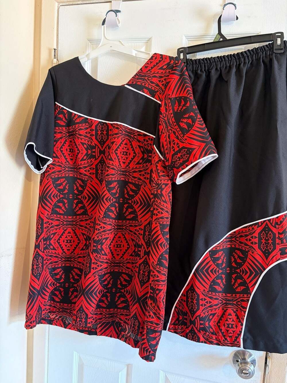 Polynesian Tribal Samoan Puletasi Two Piece Set Red And Black
